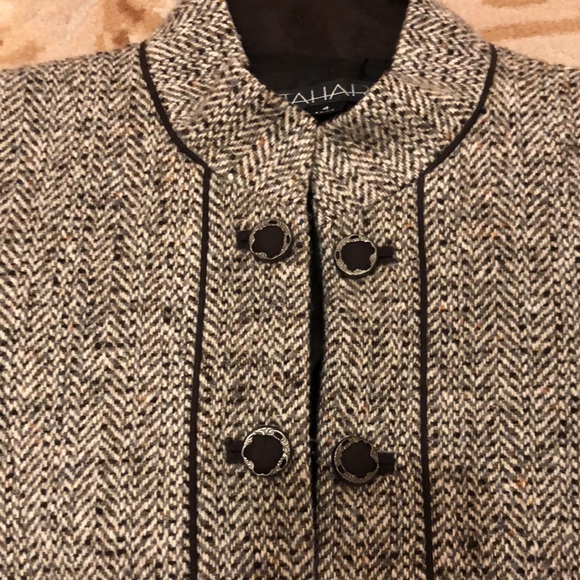 Tahari jacket - Picture 2 of 5